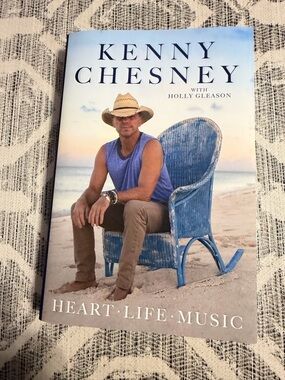 Kenny Chesney "Heart • Life • Music"  - Blue Cover